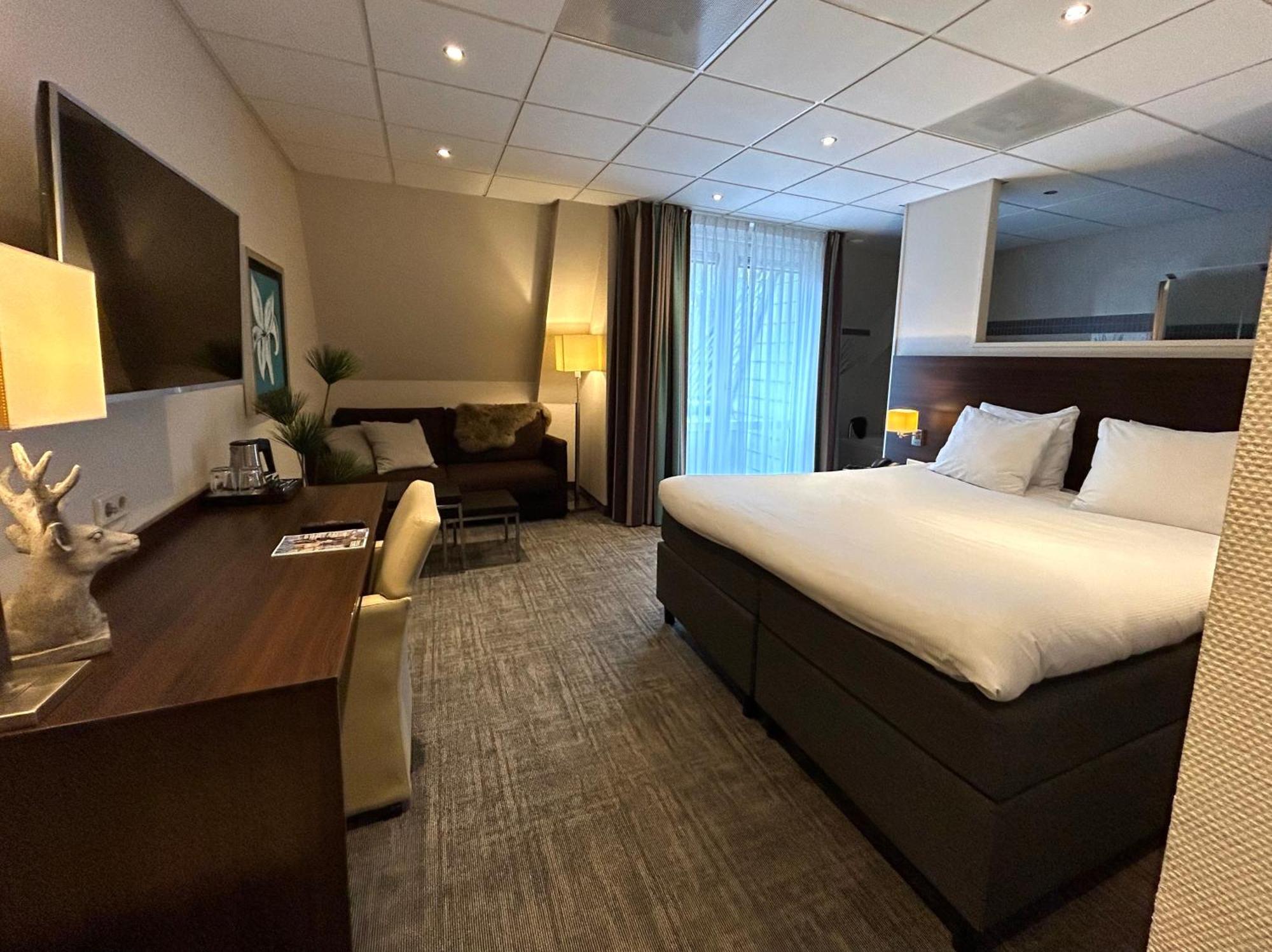 Hotel De Werelt การ์เดเรน ภายนอก รูปภาพ