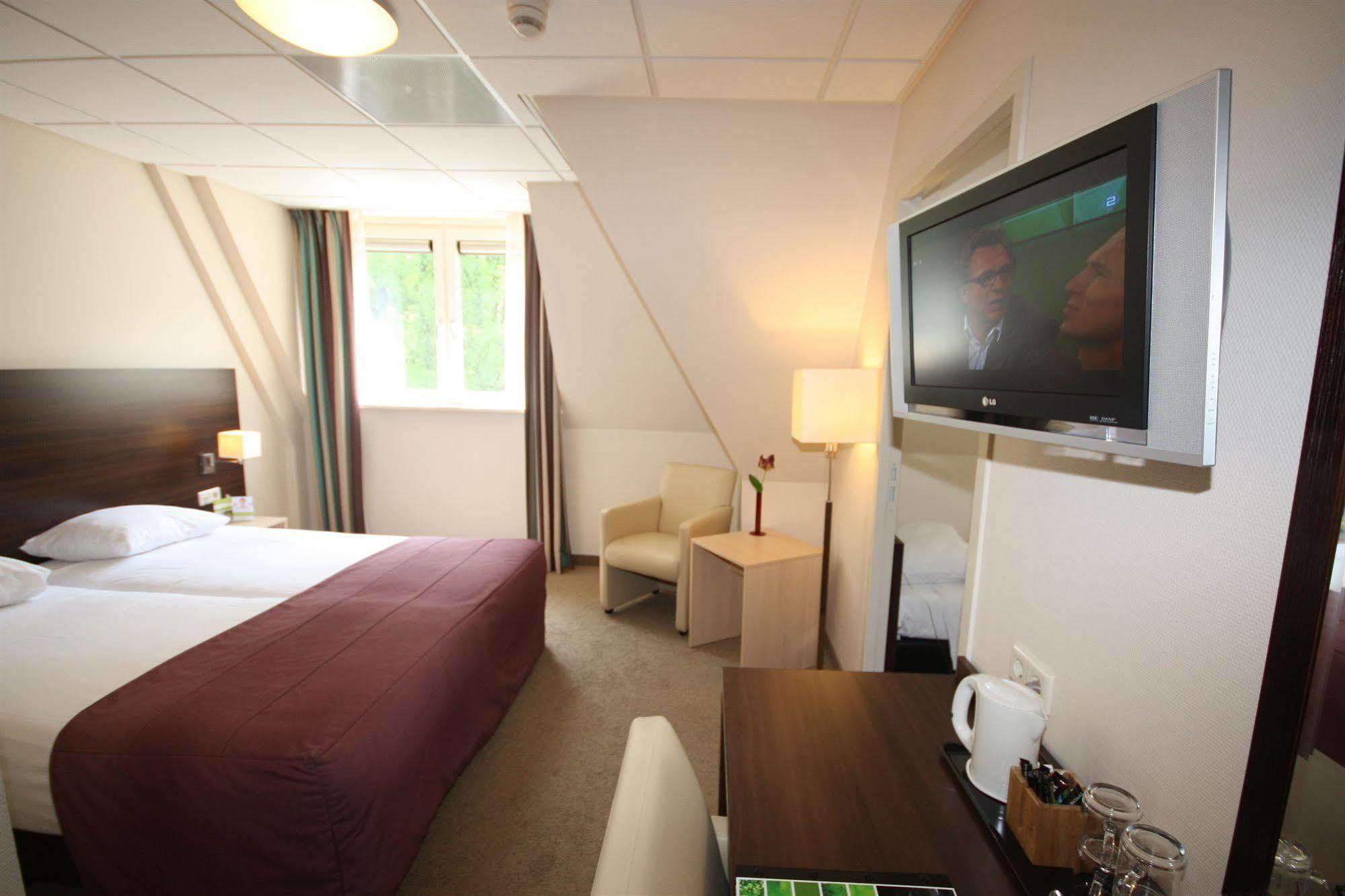 Hotel De Werelt การ์เดเรน ภายนอก รูปภาพ